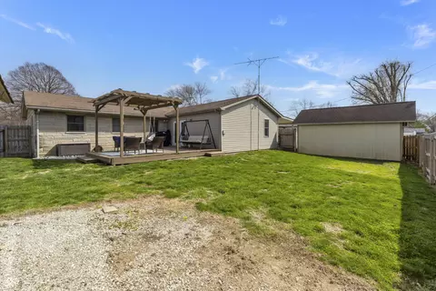 Exterior - 3022 Beech Dr, Columbus, IN 47203 photo 5 of 6