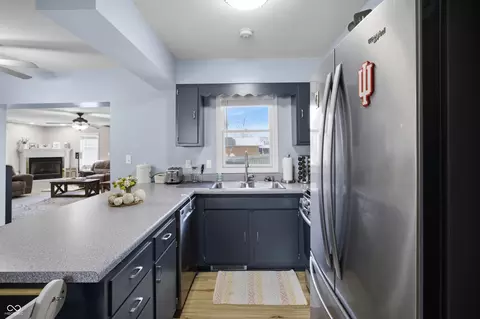 Kitchen - 3022 Beech Dr, Columbus, IN 47203 photo 3 of 6
