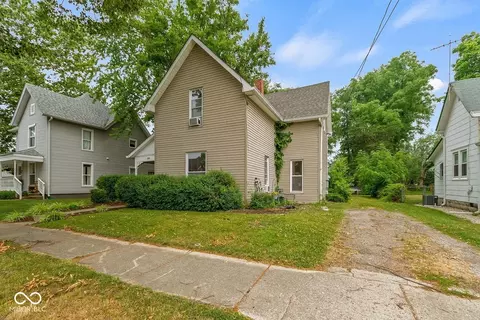 110 Douglas St, Greenfield, IN 46140