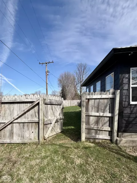 Exterior - 428 Southmore St, Plainfield, IN 46168 photo 7 of 7