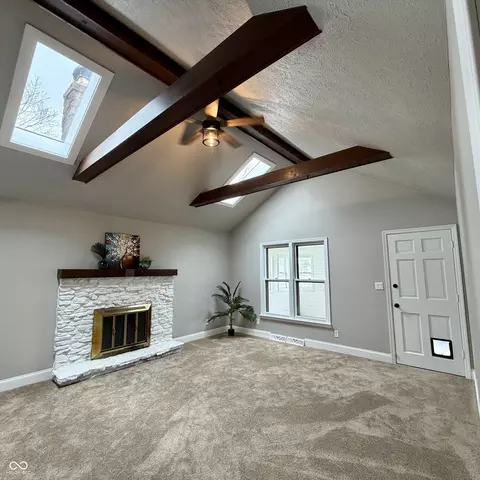 Living - 428 Southmore St, Plainfield, IN 46168 photo 1 of 5