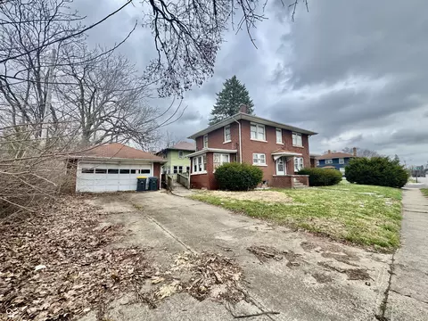 1225 Victory Ct, Anderson, IN 46016