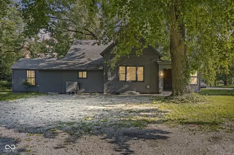 9577 N Crawford St, Knightsville, IN 47857