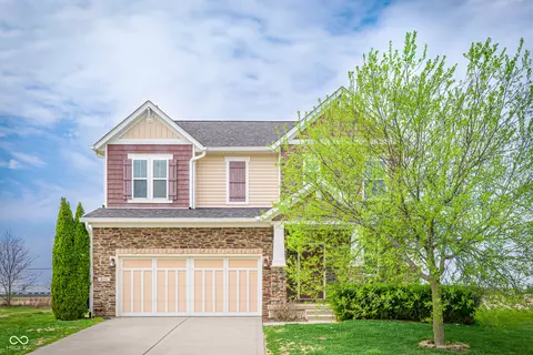 4036 Poplar Dr, Whitestown, IN 46075