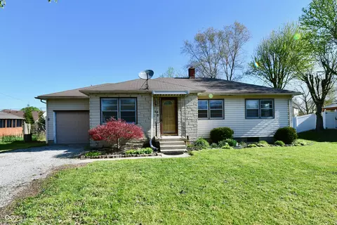 20 E North St, New Palestine, IN 46163