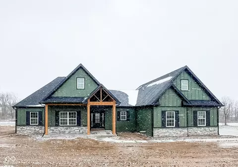 11 Pine Hills Ct, Crawfordsville, IN 47933