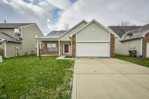 8005 Wildcat Run Ln, Indianapolis, IN 46239