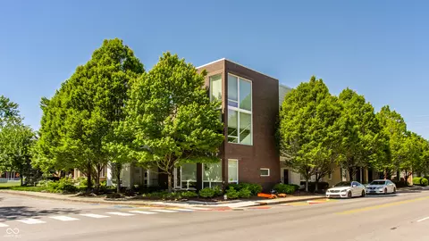 932 Broadway St #14, Indianapolis, IN 46202