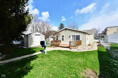 83 S 8th Ave, Beech Grove, IN 46107