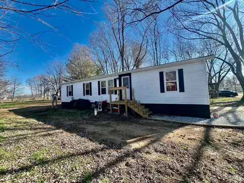 448 Dawson St, Columbus, IN 47201