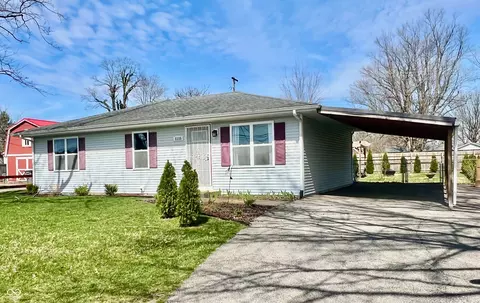 1115 E 4th St, Seymour, IN 47274