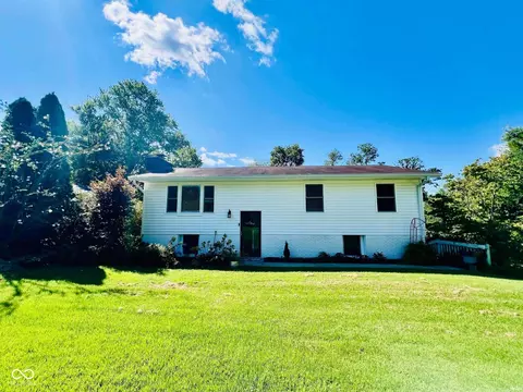 1520 E Vera Dr, Bloomington, IN 47401 photo 2