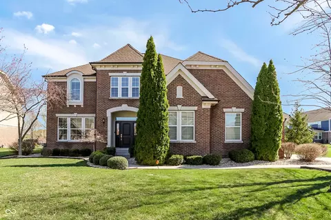 5903 Oakmont Blvd, Bargersville, IN 46106