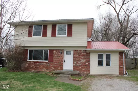 730 Brookhaven Dr, Seymour, IN 47274