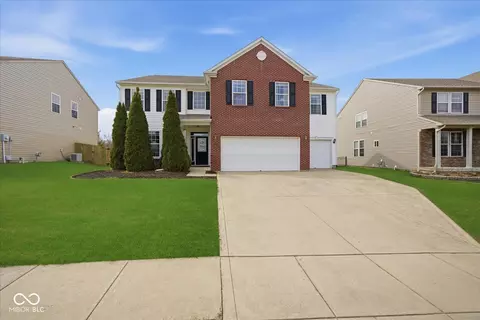15785 Symphony Blvd, Noblesville, IN 46060