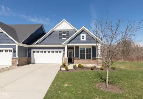 862 Stone Trace Ct, Avon, IN 46123