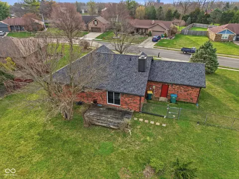 View/Area - 914 Corey Ln, Plainfield, IN 46168 photo 4 of 9