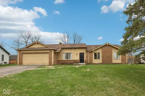 8445 Carthay Cir, Fishers, IN 46038