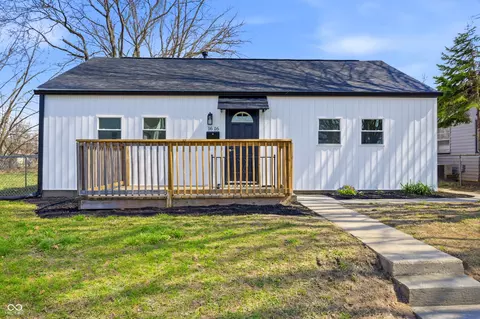 1616 Reverend Jt Menifee St, Anderson, IN 46016