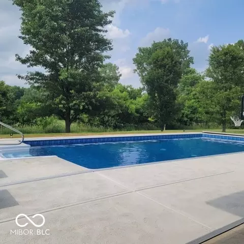 Exterior - 6278 S Cabriolet Way, Pendleton, IN 46064 photo 5 of 11
