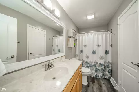 Bath - 6278 S Cabriolet Way, Pendleton, IN 46064 photo 1 of 4