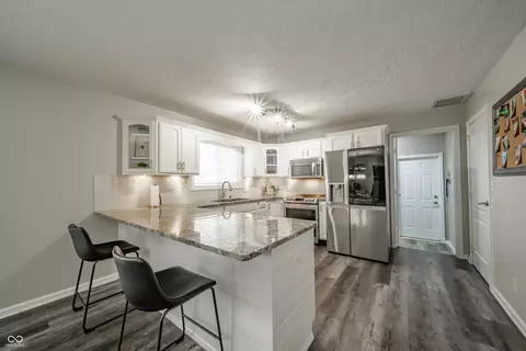 Kitchen - 6278 S Cabriolet Way, Pendleton, IN 46064 photo 1 of 5