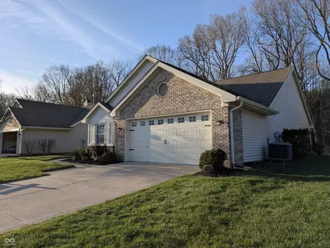 6374 Stratford Dr N, Fishers, IN 46038