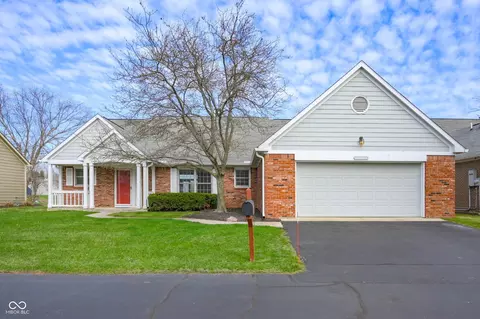 2830 Newport Bay Ln, Indianapolis, IN 46240