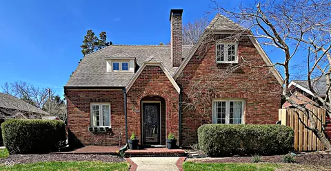 2020 Lafayette Ave, Columbus, IN 47201
