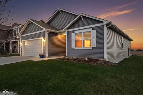 1645 Fairmount Dr, Greenfield, IN 46140