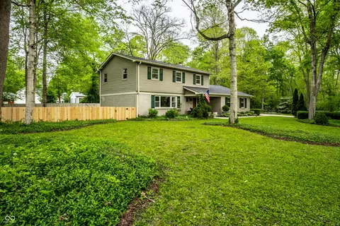 7850 Ridgeland Dr, Indianapolis, IN 46250