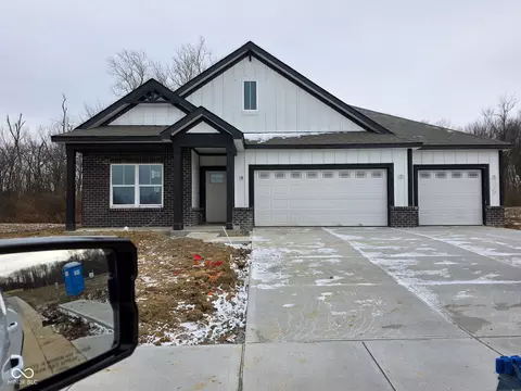 3801 Donaldson Creek Dr, Clayton, IN 46118