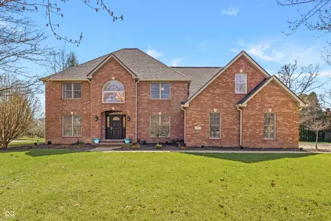 6031 Turtle Bay Pkwy, Columbus, IN 47201