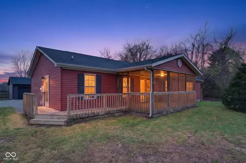 2355 W State Rd, Staunton, IN 47881