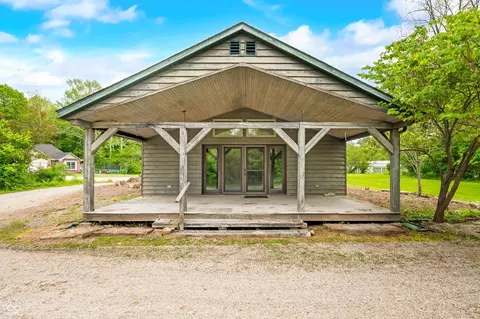4837 Covered Bridge Rd, Nashville, IN 47448