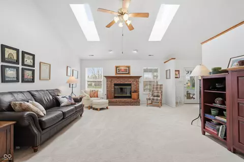 Living - 159 Oxford Ave, Pendleton, IN 46064 photo 1 of 2