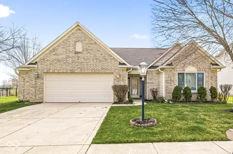 18744 Round Lake Rd, Noblesville, IN 46060