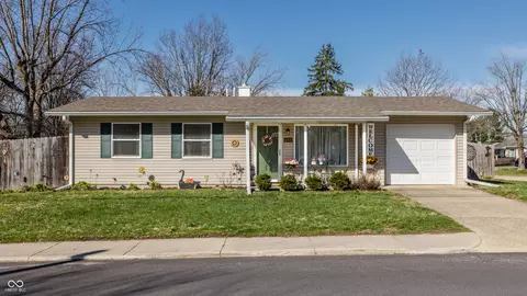 698 Indianapolis Rd, Mooresville, IN 46158