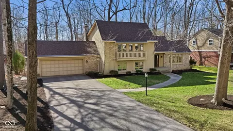 65 Bennington Dr, Zionsville, IN 46077