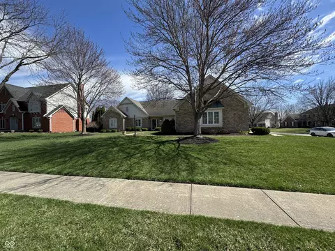 1802 Knaphill Ct, Carmel, IN 46033