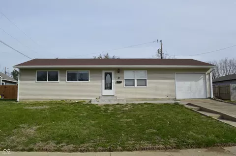 31 Fairlane Dr, Mooresville, IN 46158