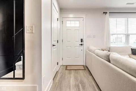 Entry Way - 9823 Hulton Rd, Pendleton, IN 46064 photo 1 of 2