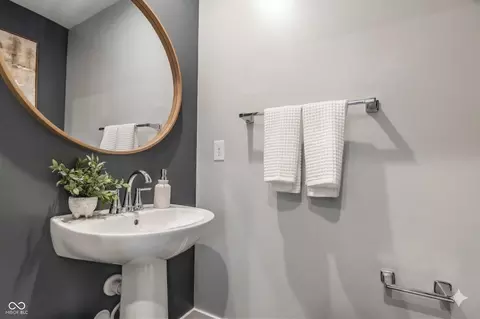 Bath - 9823 Hulton Rd, Pendleton, IN 46064 photo 1 of 3
