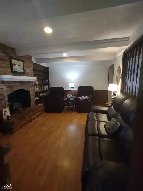 Living - 2622 Forest Dr, Columbus, IN 47201 photo 1 of 1