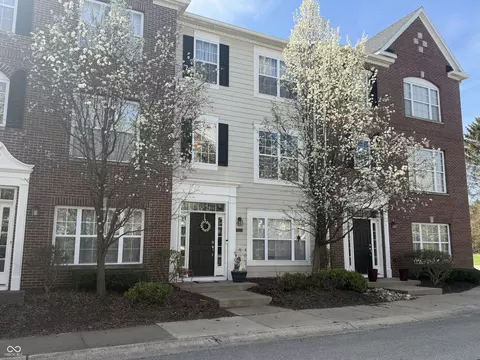 8222 Katrina Way, Fishers, IN 46038
