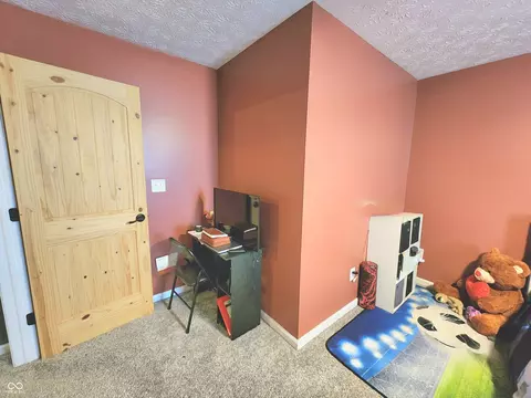 Other - 1606 Huntzinger Blvd, Pendleton, IN 46064 photo 10 of 12