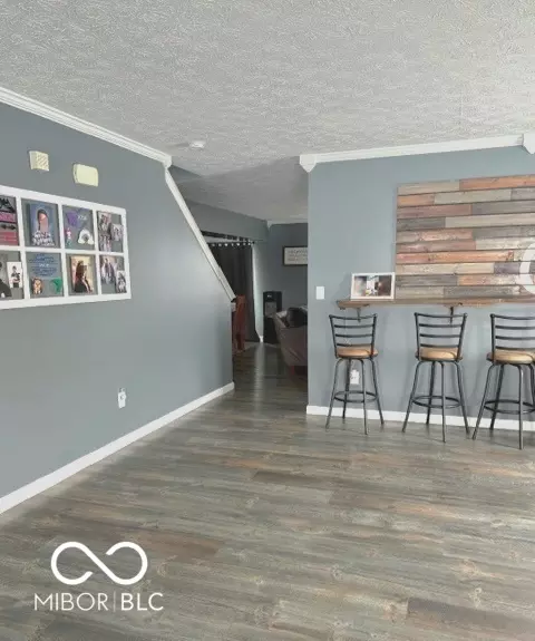 Entry Way - 1606 Huntzinger Blvd, Pendleton, IN 46064 photo 1 of 5