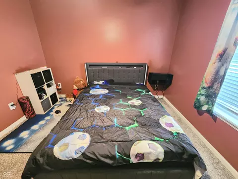Bedroom - 1606 Huntzinger Blvd, Pendleton, IN 46064 photo 7 of 8