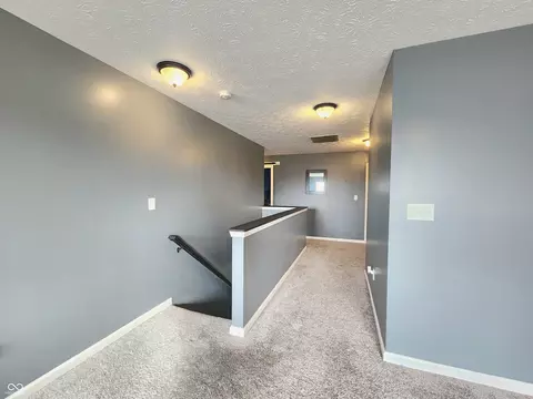 Entry Way - 1606 Huntzinger Blvd, Pendleton, IN 46064 photo 2 of 5