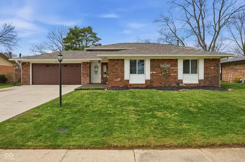 2746 Saturn Dr, Indianapolis, IN 46229
